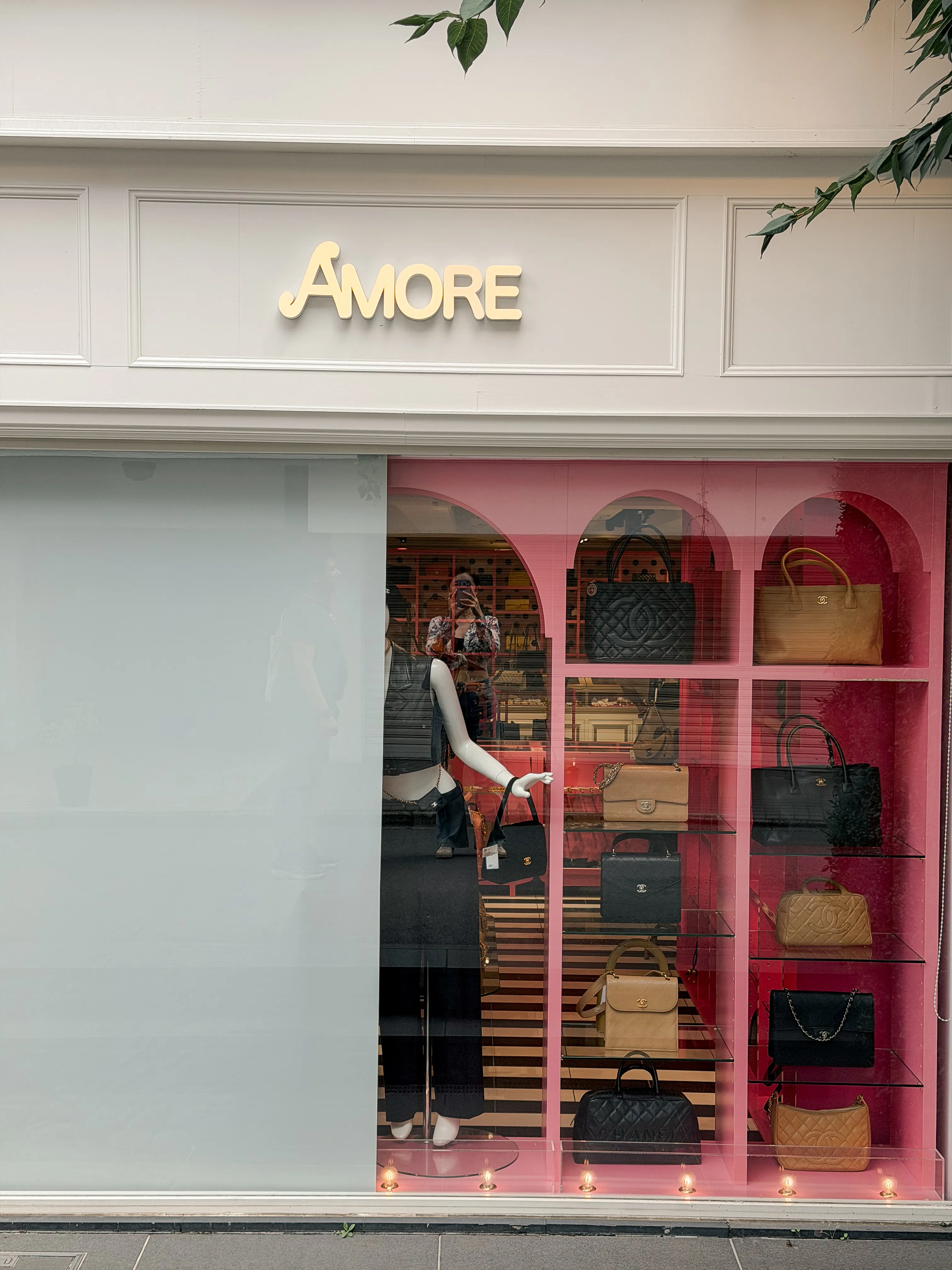Amore Vintage storefront near Omotesando in Tokyo